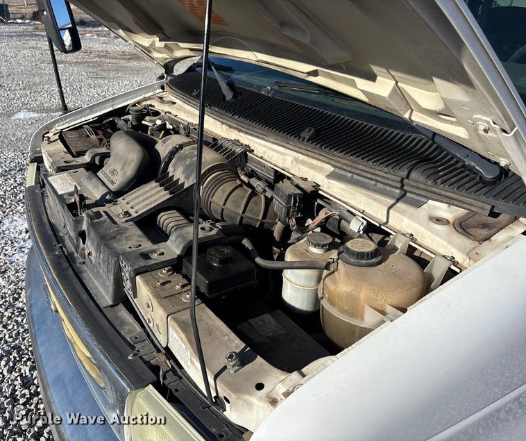 image for item FG1704 2006 Starcraft  E450 Super Duty shuttle bus