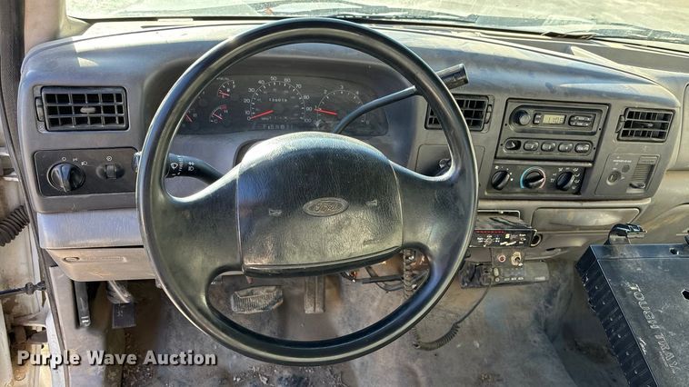 image for item FG1705 2001 Ford F350 Super Duty Ext. Cab flatbed pickup truck