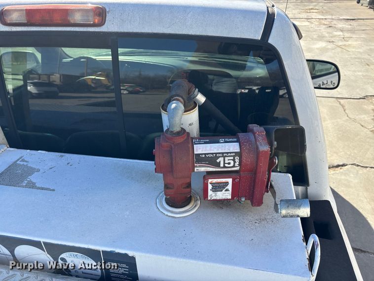 image for item FG1706 2003 Chevrolet Silverado 1500 pickup truck