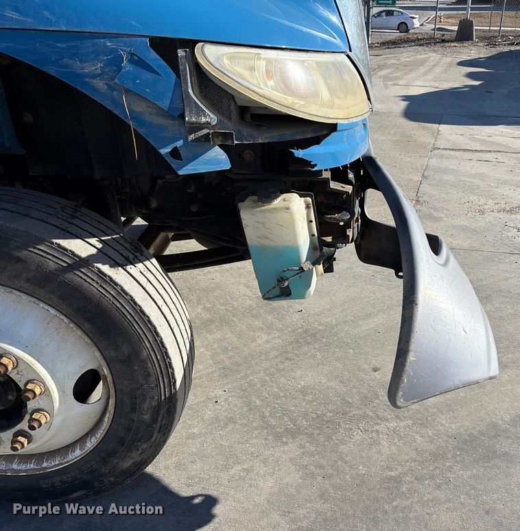 image for item FG1709 2017 International 4900 hook lift truck