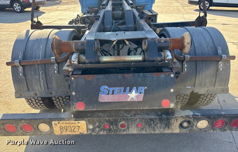 image for item FG1709 2017 International 4900 hook lift truck