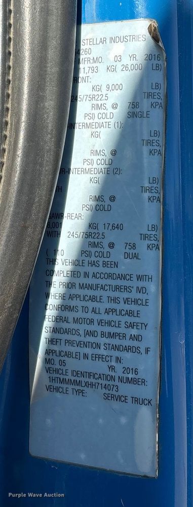 image for item FG1709 2017 International 4900 hook lift truck