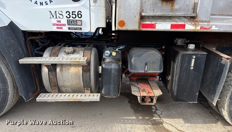 image for item FG1715 2014 Freightliner 108SD dump truck