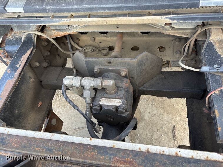 image for item FG1715 2014 Freightliner 108SD dump truck