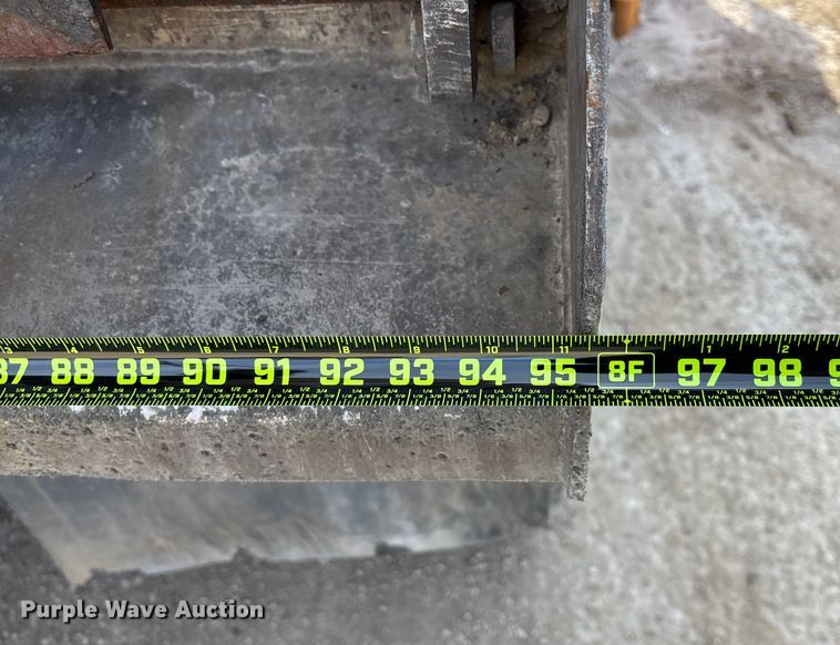 image for item FG1715 2014 Freightliner 108SD dump truck