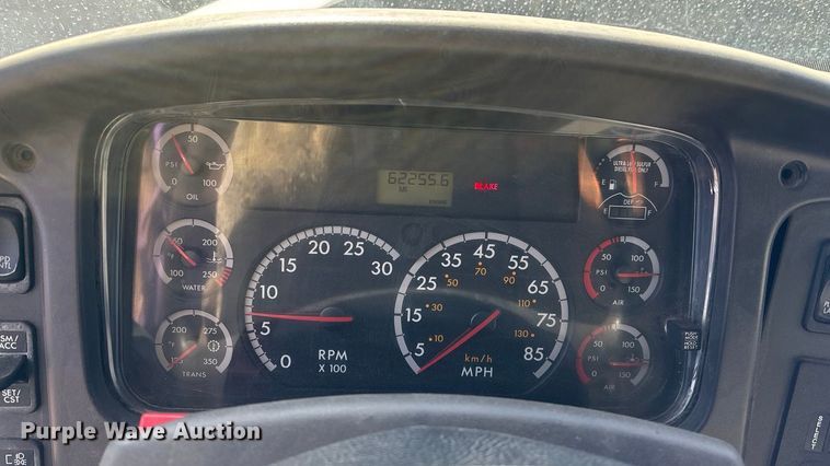 image for item FG1715 2014 Freightliner 108SD dump truck