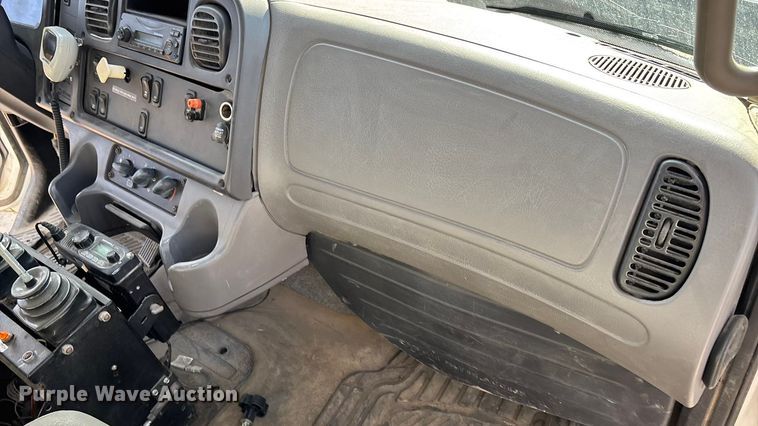 image for item FG1715 2014 Freightliner 108SD dump truck