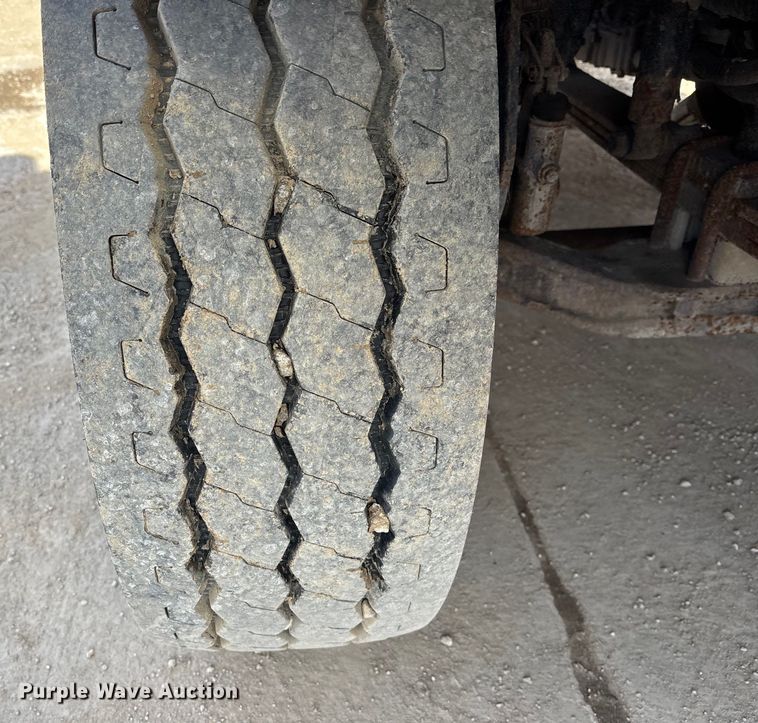 image for item FG1715 2014 Freightliner 108SD dump truck