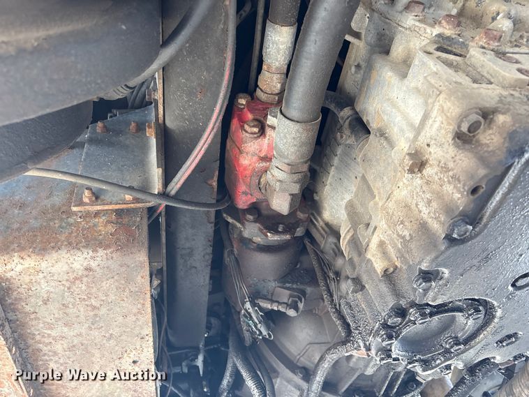 image for item FI0024 2001 International 4700 dump truck