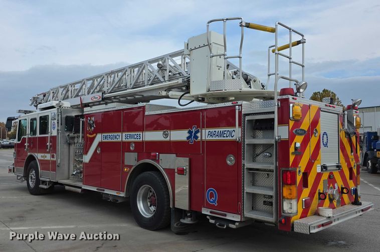 image for item FI0630 2009 Pierce Velocity ladder fire truck