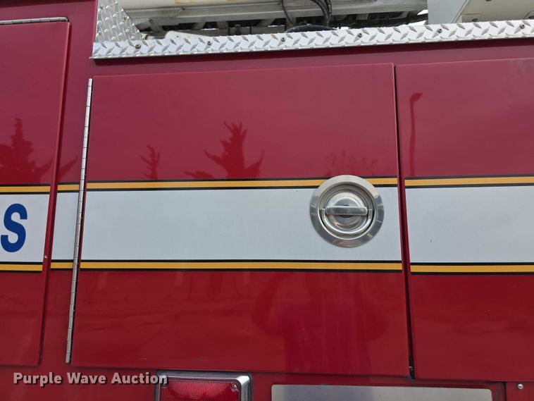 image for item FI0630 2009 Pierce Velocity ladder fire truck