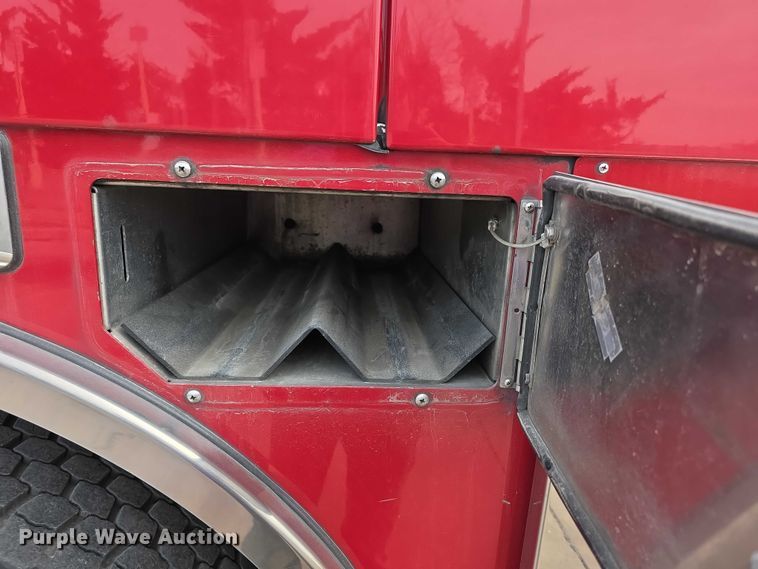 image for item FI0630 2009 Pierce Velocity ladder fire truck