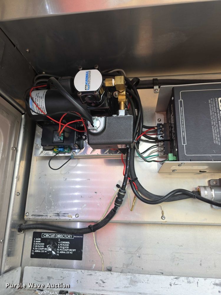 image for item FI0630 2009 Pierce Velocity ladder fire truck