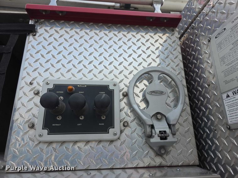 image for item FI0630 2009 Pierce Velocity ladder fire truck