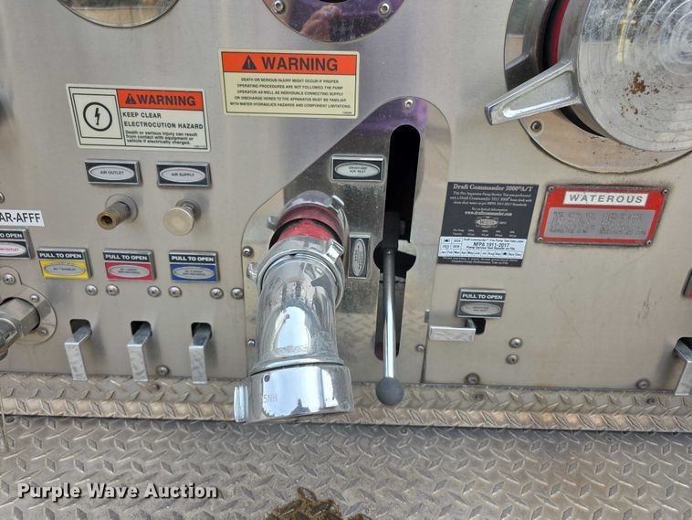 image for item FI0630 2009 Pierce Velocity ladder fire truck