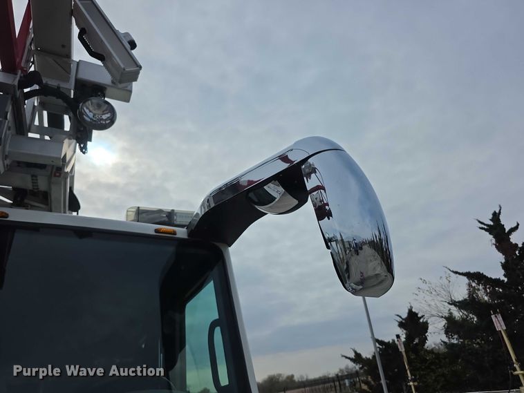 image for item FI0630 2009 Pierce Velocity ladder fire truck