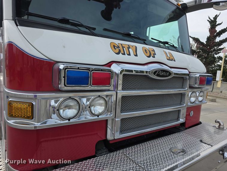 image for item FI0630 2009 Pierce Velocity ladder fire truck