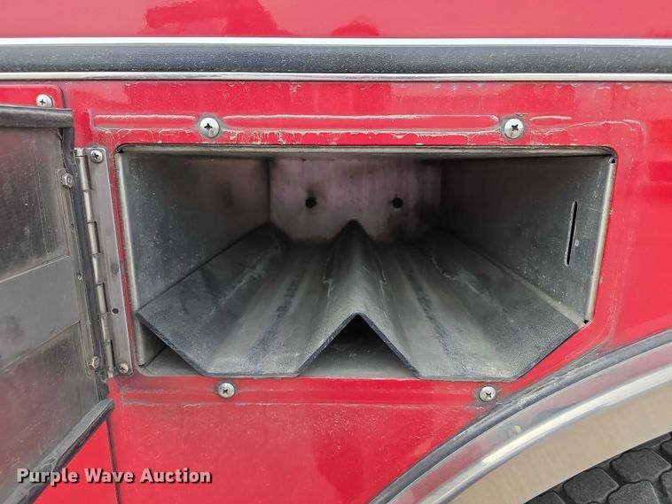 image for item FI0630 2009 Pierce Velocity ladder fire truck