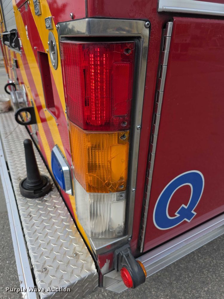 image for item FI0630 2009 Pierce Velocity ladder fire truck