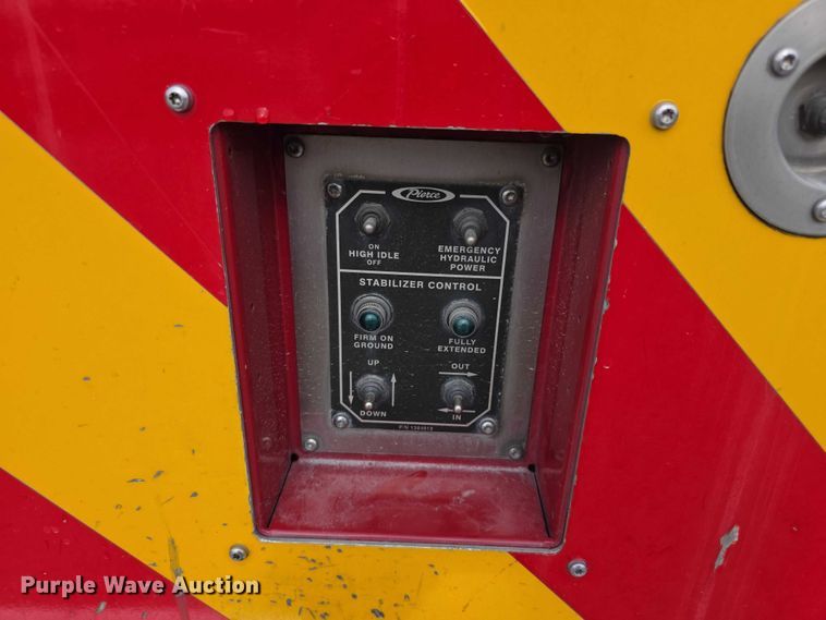 image for item FI0630 2009 Pierce Velocity ladder fire truck