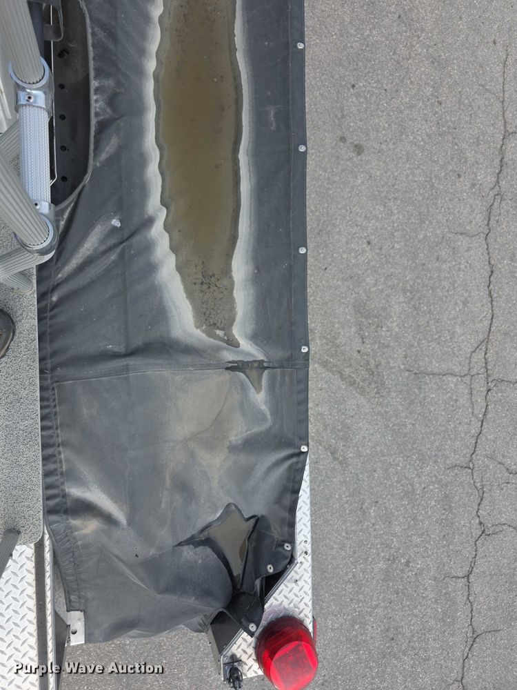 image for item FI0630 2009 Pierce Velocity ladder fire truck