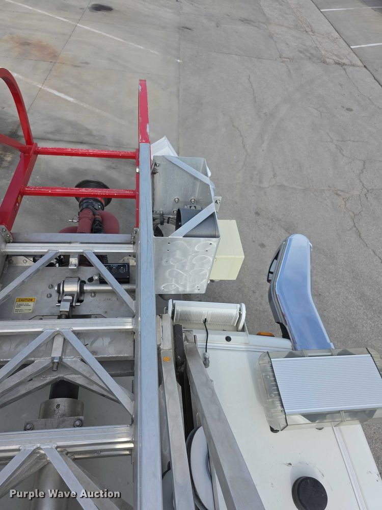 image for item FI0630 2009 Pierce Velocity ladder fire truck