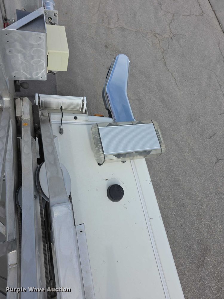 image for item FI0630 2009 Pierce Velocity ladder fire truck