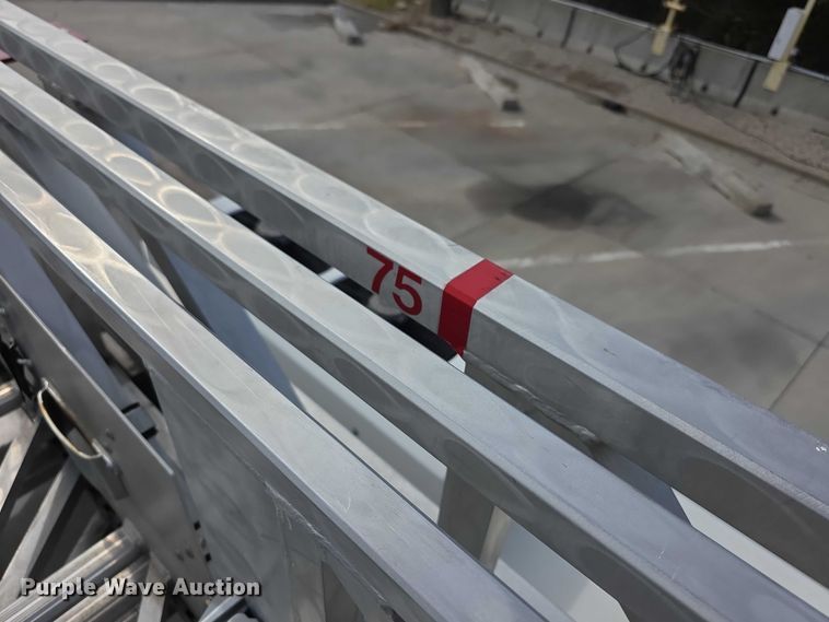 image for item FI0630 2009 Pierce Velocity ladder fire truck