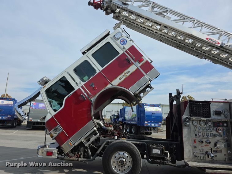 image for item FI0630 2009 Pierce Velocity ladder fire truck