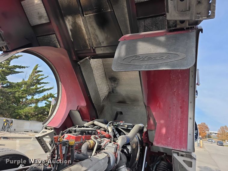 image for item FI0630 2009 Pierce Velocity ladder fire truck