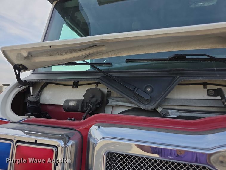 image for item FI0630 2009 Pierce Velocity ladder fire truck