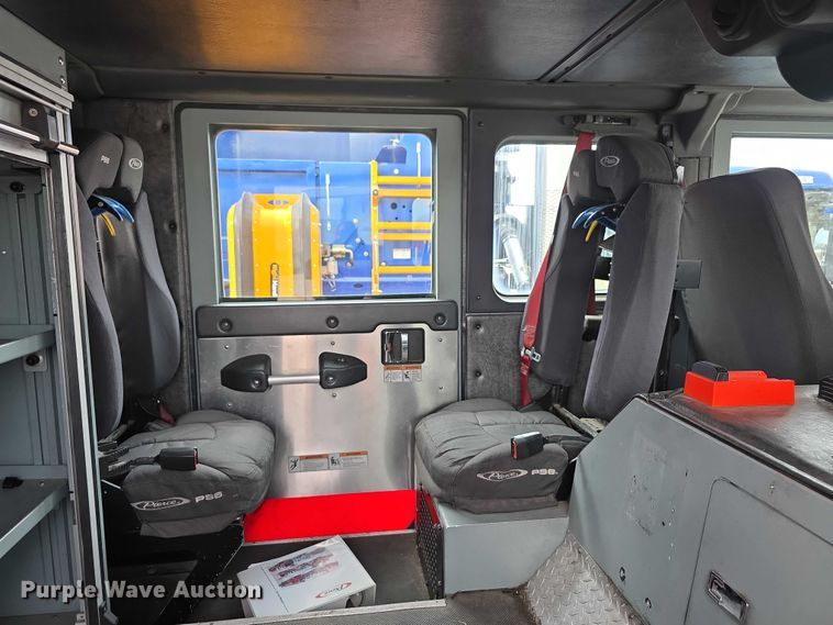 image for item FI0630 2009 Pierce Velocity ladder fire truck