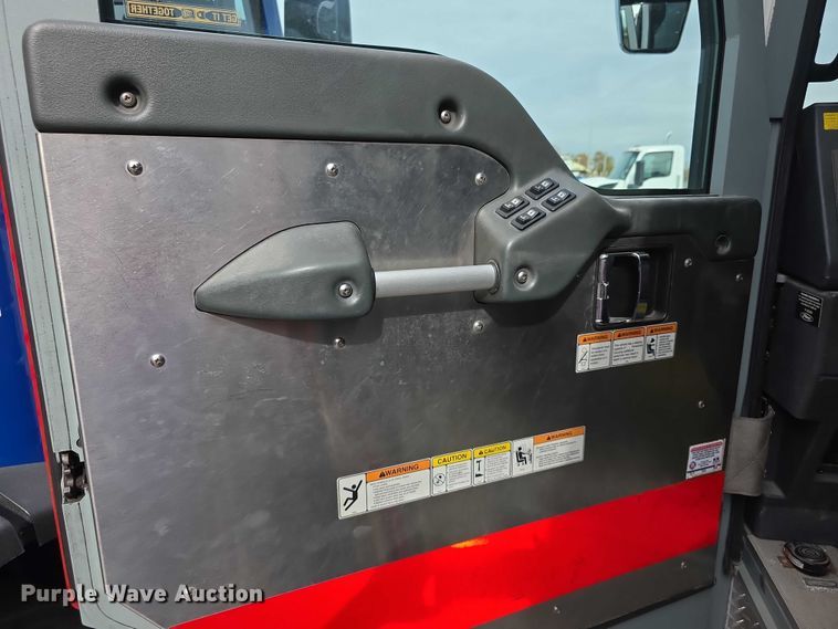 image for item FI0630 2009 Pierce Velocity ladder fire truck