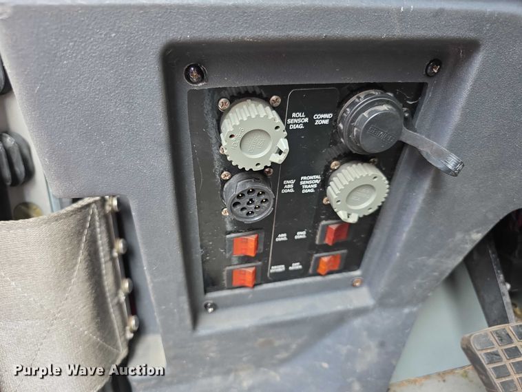 image for item FI0630 2009 Pierce Velocity ladder fire truck