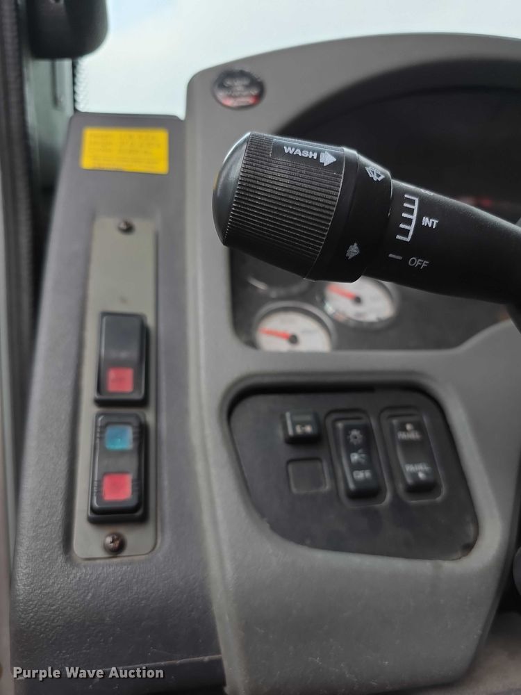 image for item FI0630 2009 Pierce Velocity ladder fire truck