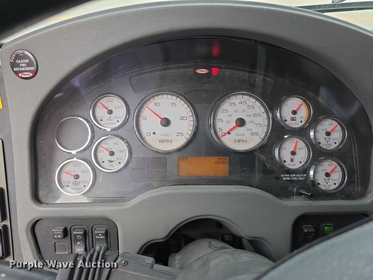 image for item FI0630 2009 Pierce Velocity ladder fire truck