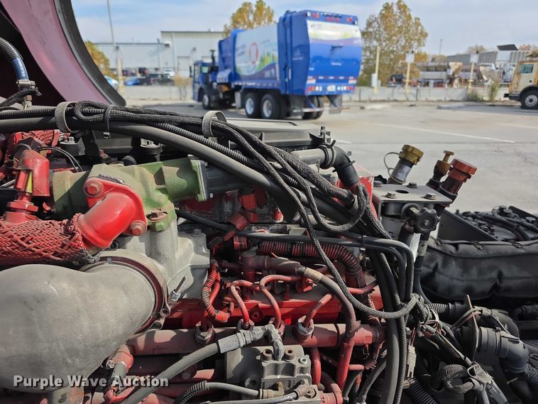 image for item FI0630 2009 Pierce Velocity ladder fire truck