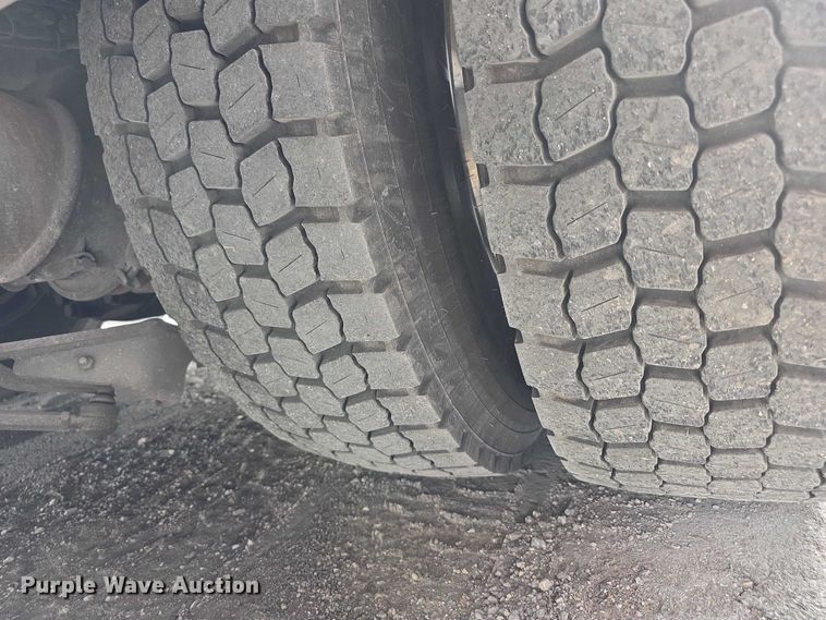 image for item FI0630 2009 Pierce Velocity ladder fire truck