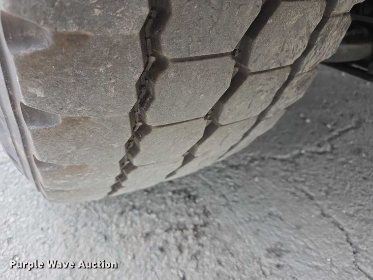 image for item FI0630 2009 Pierce Velocity ladder fire truck