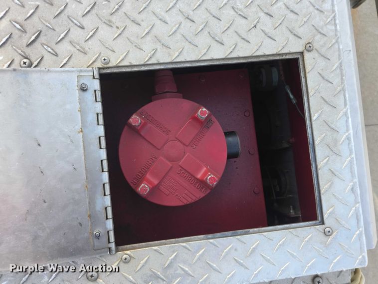 image for item FI0689 1986 Grumman 453886 Duplex ladder fire truck