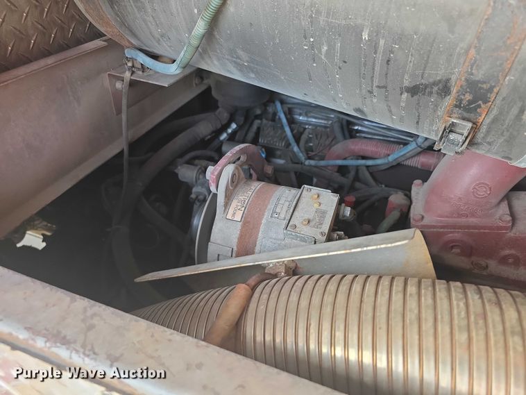 image for item FI0689 1986 Grumman 453886 Duplex ladder fire truck