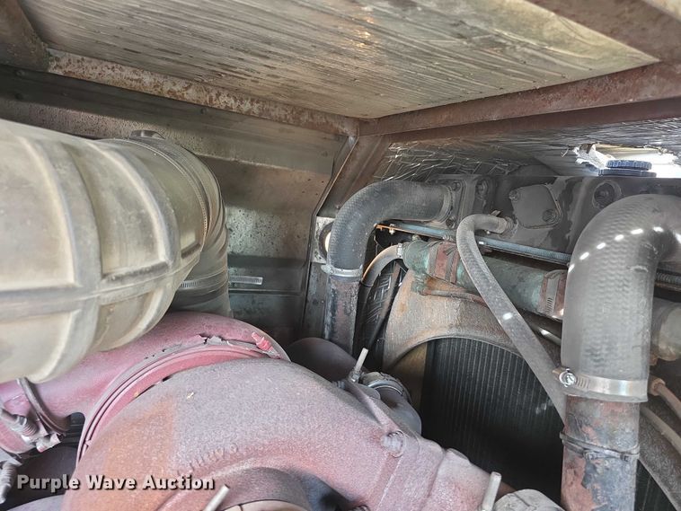 image for item FI0689 1986 Grumman 453886 Duplex ladder fire truck