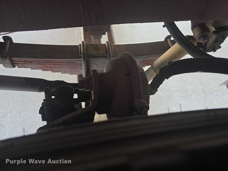 image for item FI0689 1986 Grumman 453886 Duplex ladder fire truck