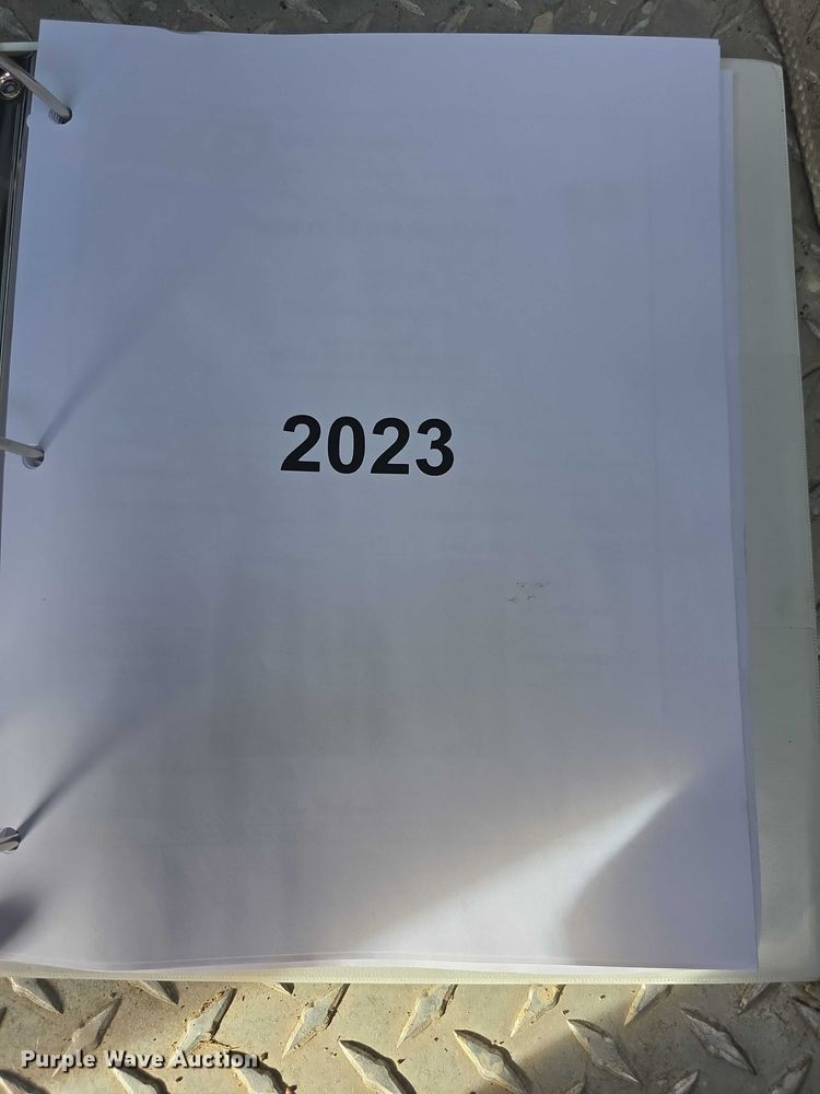 image for item FI0689 1986 Grumman 453886 Duplex ladder fire truck