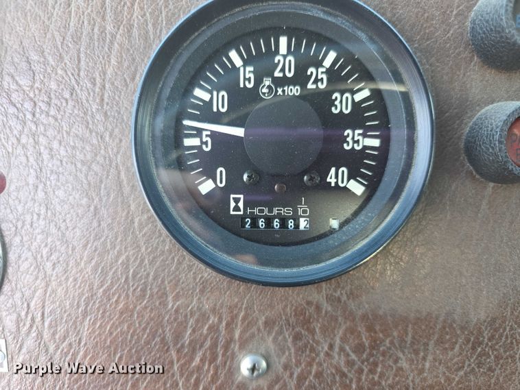 image for item FI0689 1986 Grumman 453886 Duplex ladder fire truck