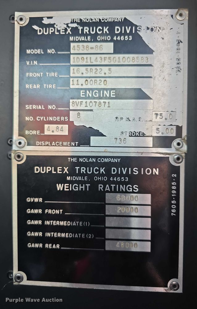 image for item FI0689 1986 Grumman 453886 Duplex ladder fire truck