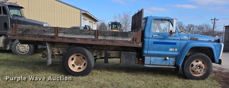 image for item FI0759 1978 Ford F600 dump flatbed truck