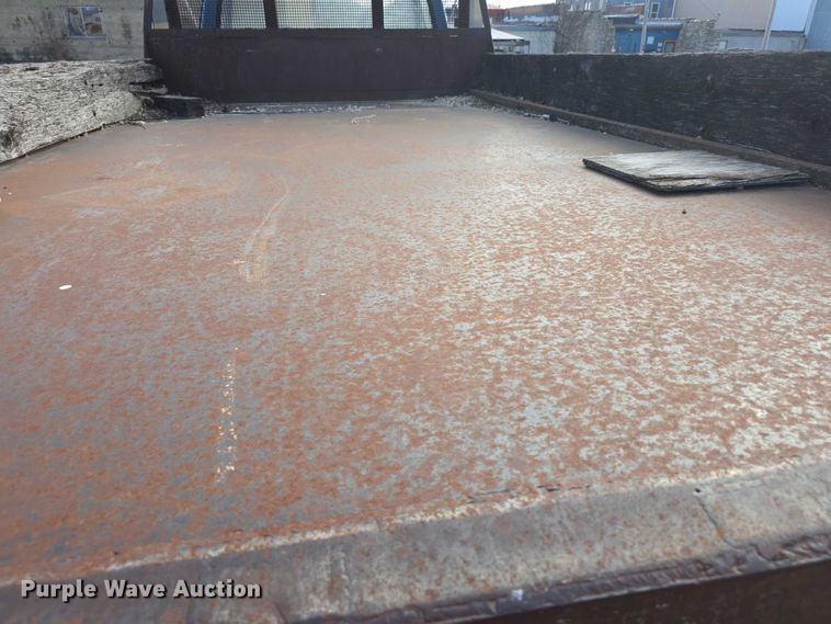 image for item FI0759 1978 Ford F600 dump flatbed truck