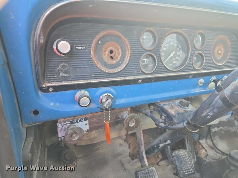 image for item FI0759 1978 Ford F600 dump flatbed truck