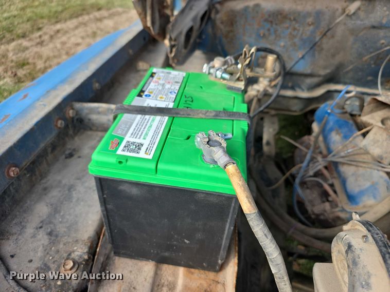 image for item FI0759 1978 Ford F600 dump flatbed truck